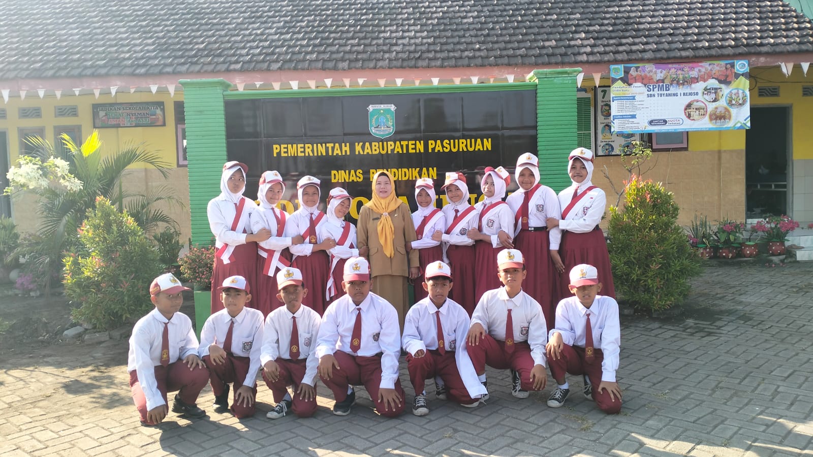Upacara Bendera hari senin