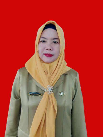 SRI LESTARI, S.Pd - Kepala Sekolah