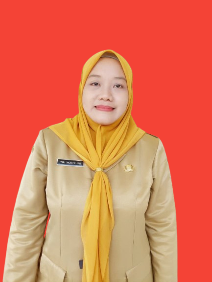 TRI WAHYUNI, S.Pd.I